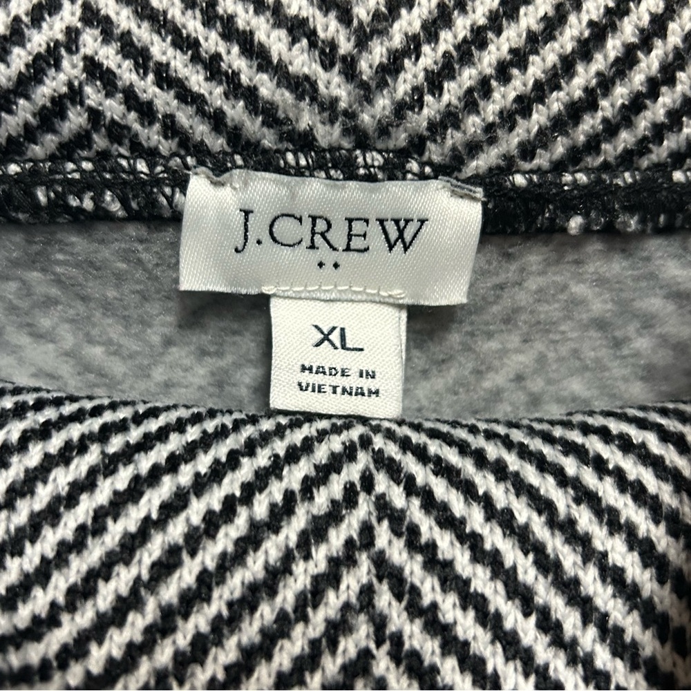 J. Crew Pullover Top Size XL Black White Herringbone Fleece Funnel Neck - Picture 6 of 6